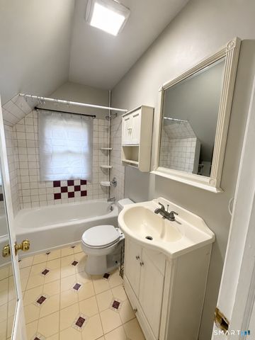 92 Sunny Meadow Road, Branford, CT 06405
