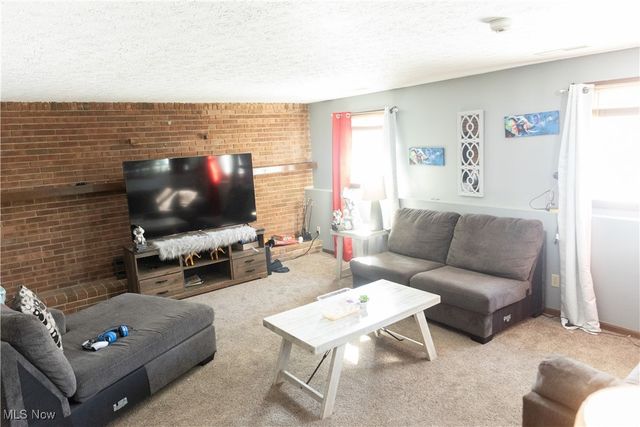 700 Denshire Drive NW, Canal Fulton, OH 44614