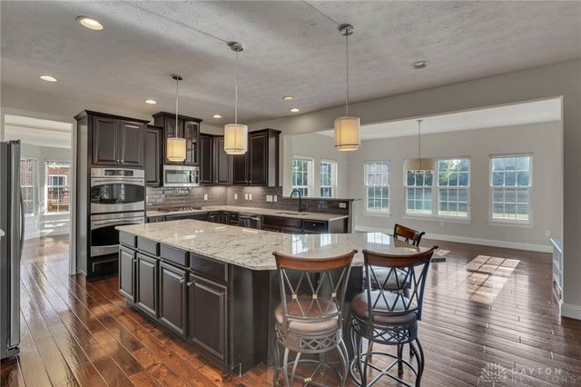 10500 Wallingsford Circle, Dayton, OH 45458