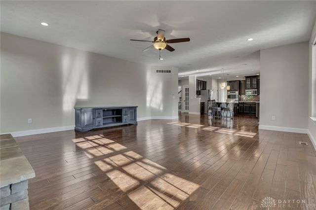 10500 Wallingsford Circle, Dayton, OH 45458