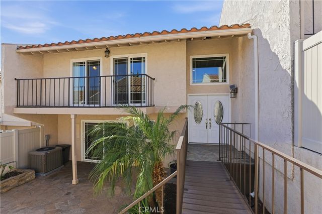 2260 El Capitan, Riverside, CA 92506