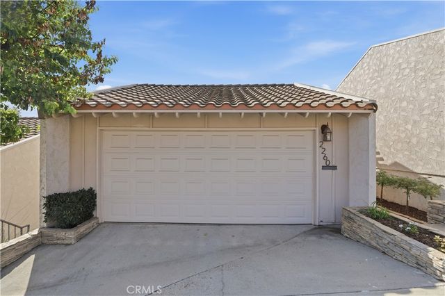2260 El Capitan, Riverside, CA 92506