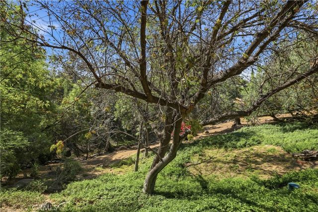 2260 El Capitan, Riverside, CA 92506