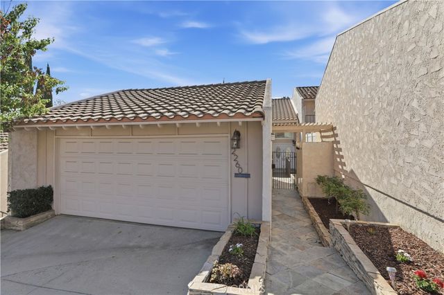 2260 El Capitan, Riverside, CA 92506