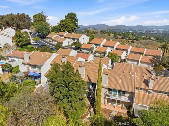 2260 El Capitan, Riverside, CA 92506