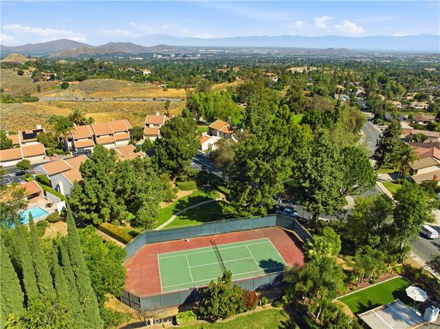 2260 El Capitan, Riverside, CA 92506