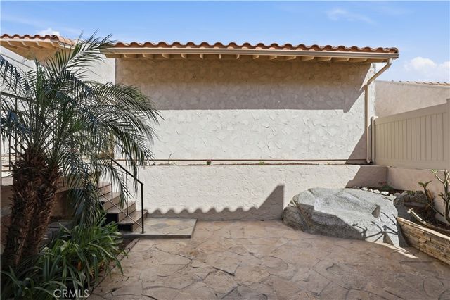 2260 El Capitan, Riverside, CA 92506