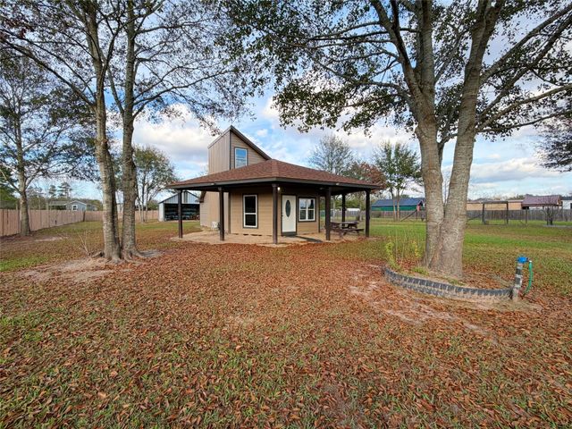 369 County Road 3556 Road, Cleveland, TX 77327