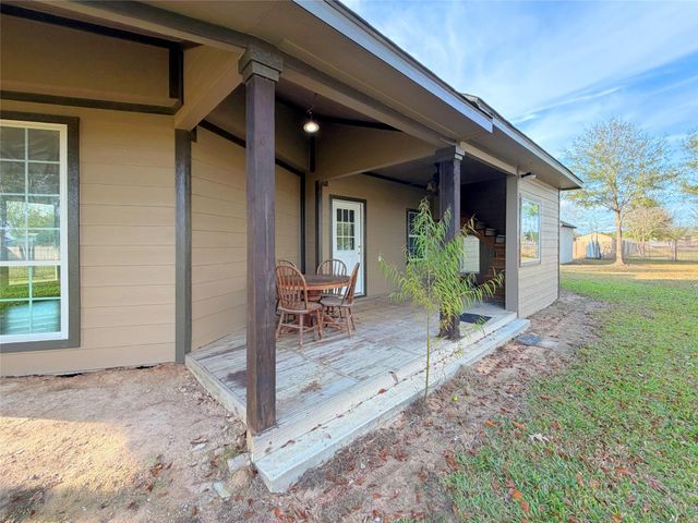 369 County Road 3556 Road, Cleveland, TX 77327
