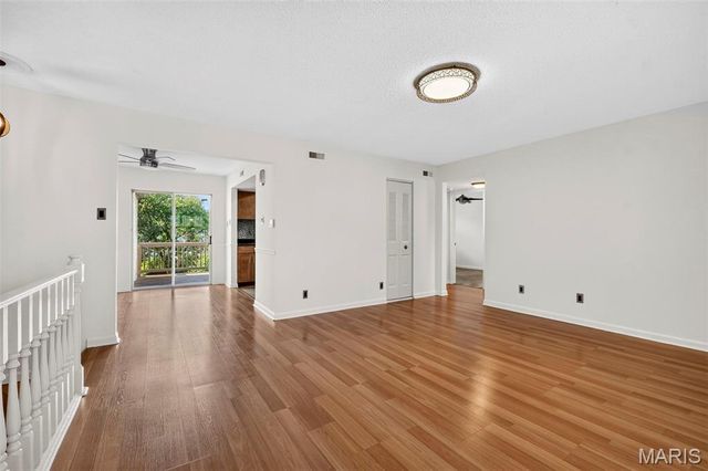 1729 Canary Cove, Brentwood, MO 63144