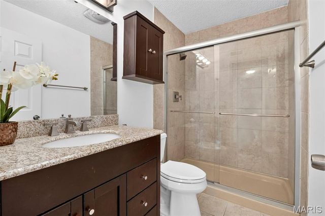 1729 Canary Cove, Brentwood, MO 63144