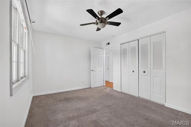 1729 Canary Cove, Brentwood, MO 63144