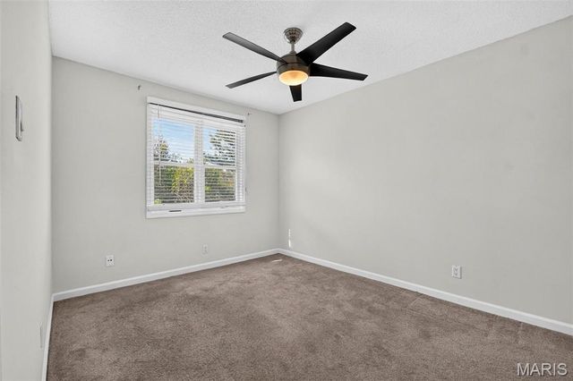 1729 Canary Cove, Brentwood, MO 63144