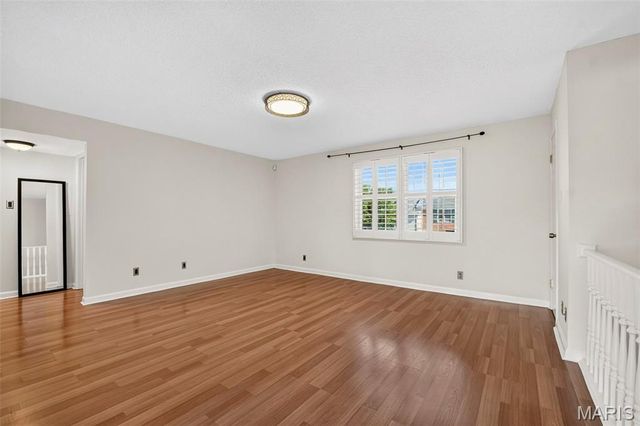 1729 Canary Cove, Brentwood, MO 63144