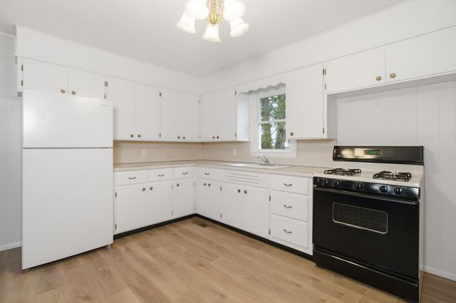 512 Johnson Street, West Plains, MO 65775