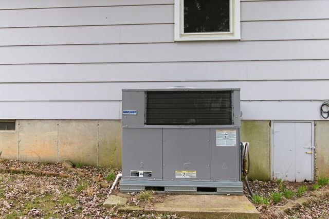 512 Johnson Street, West Plains, MO 65775