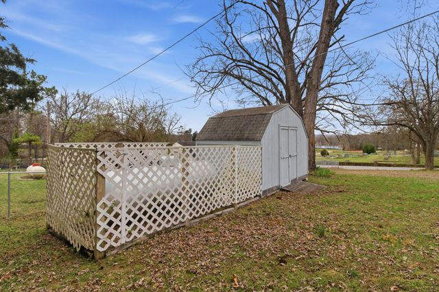 512 Johnson Street, West Plains, MO 65775