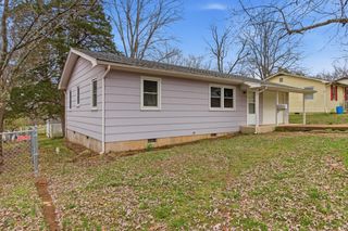 512 Johnson Street, West Plains, MO 65775