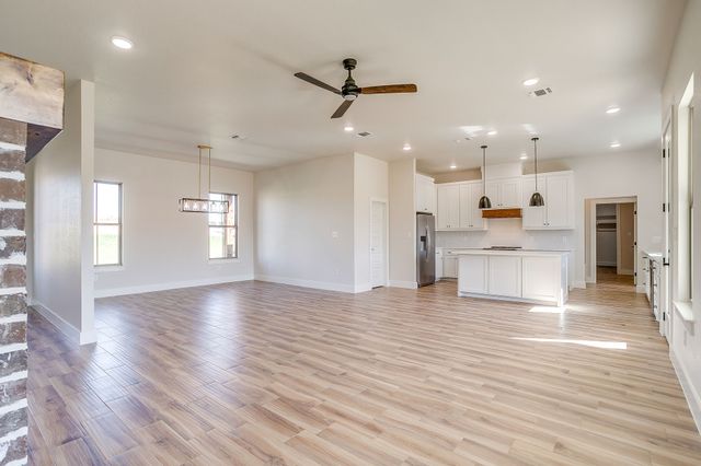 217 Kilkenny Road, Poolville, TX 76487