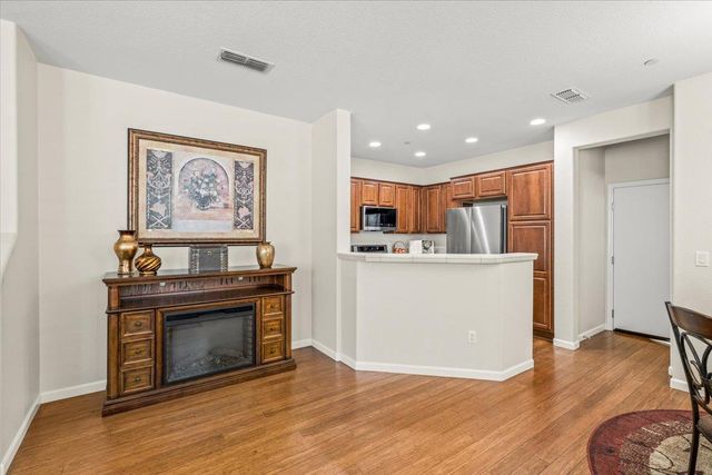 1406 Dante Cir, Roseville, CA 95678