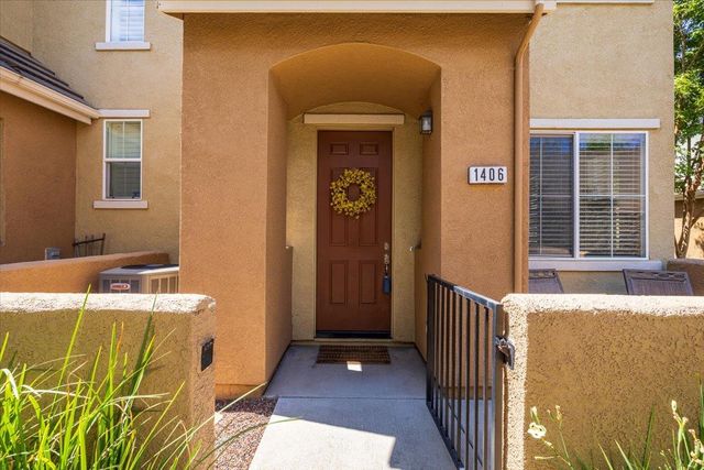 1406 Dante Cir, Roseville, CA 95678