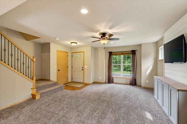 6909 Country Lane, Madison, WI 53719