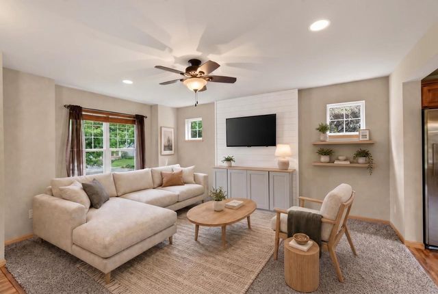 6909 Country Lane, Madison, WI 53719