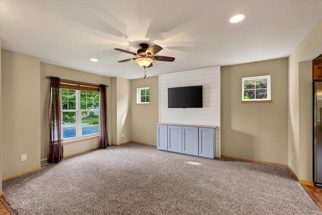 6909 Country Lane, Madison, WI 53719