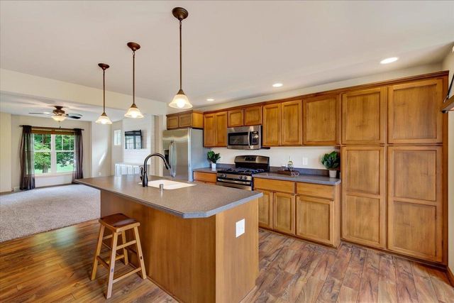 6909 Country Lane, Madison, WI 53719