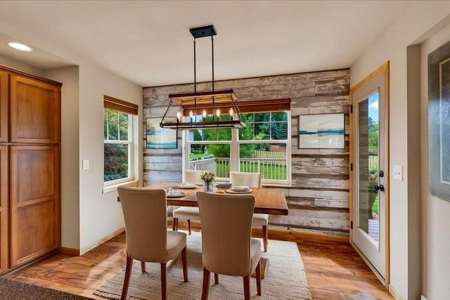 6909 Country Lane, Madison, WI 53719