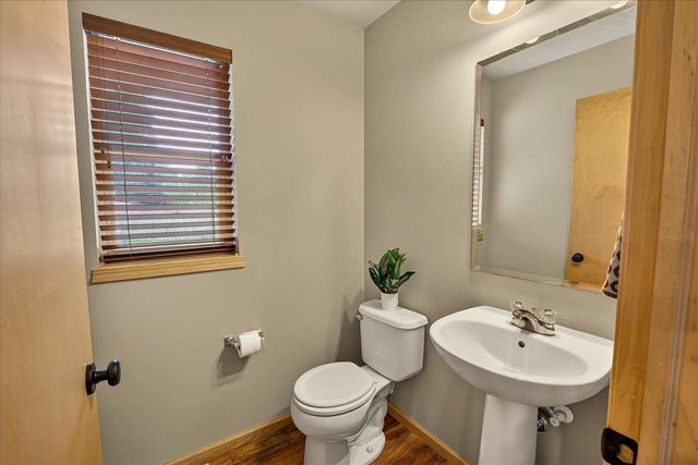 6909 Country Lane, Madison, WI 53719