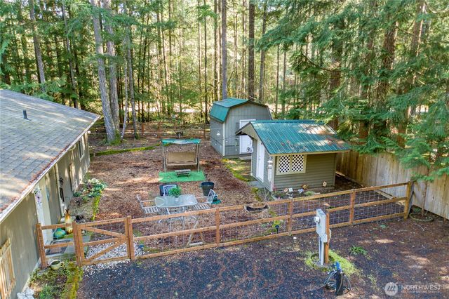 81 N Duckabush Drive E, Hoodsport, WA 98548
