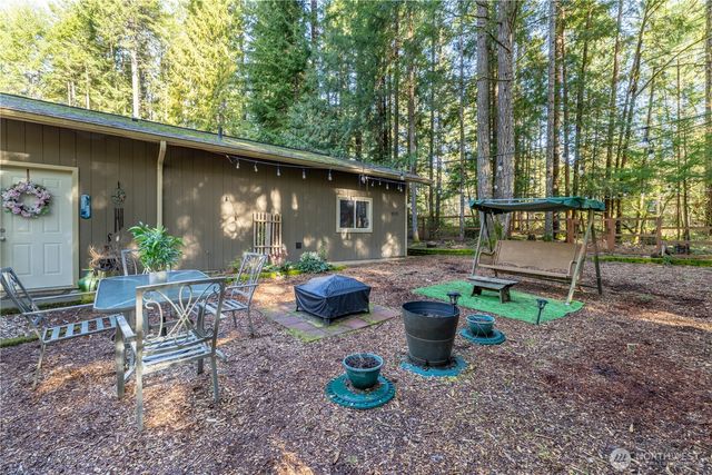 81 N Duckabush Drive E, Hoodsport, WA 98548