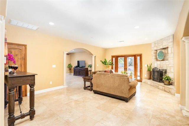 5162 Edinger, Huntington Beach, CA 92649