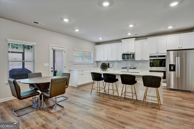 416 Traditions Lane, Hampton, GA 30228