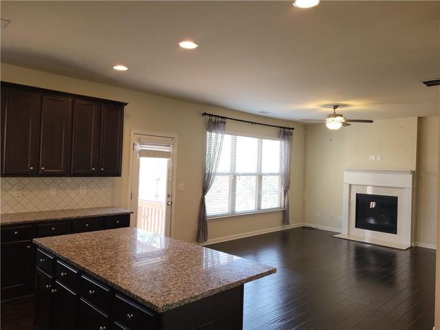 5735 Riverside Bay Drive, Sugar Hill, GA 30518