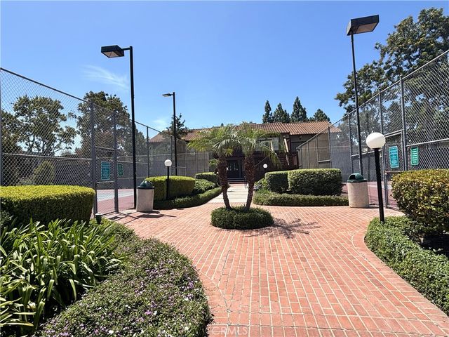 1030 W MacArthur Boulevard 38, Santa Ana, CA 92707