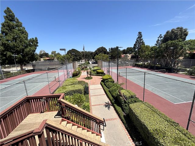 1030 W MacArthur Boulevard 38, Santa Ana, CA 92707