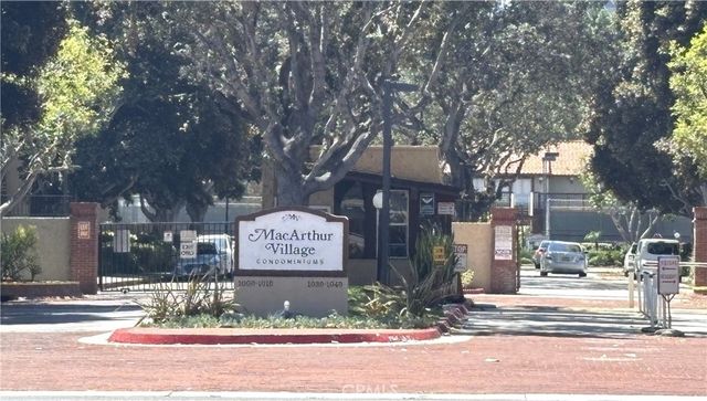 1030 W MacArthur Boulevard 38, Santa Ana, CA 92707