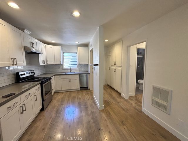 1030 W MacArthur Boulevard 38, Santa Ana, CA 92707