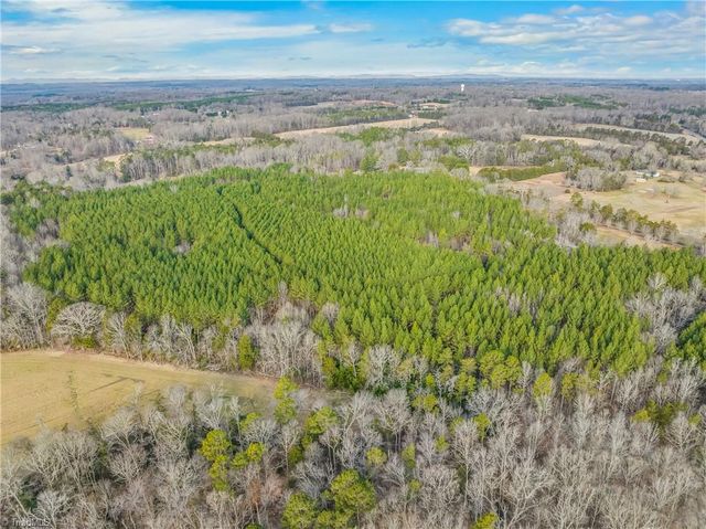 3575 N Nc Highway 801, Mocksville, NC 27028