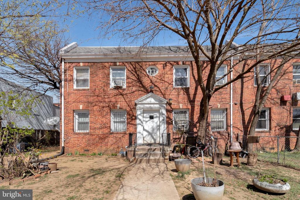 616 MELLON ST SE, Washington, DC 20032