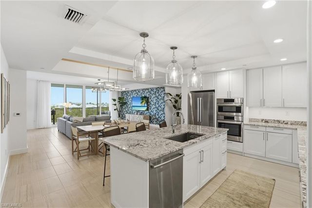 4142 Bay Beach LN 405, Fort Myers Beach, FL 33931