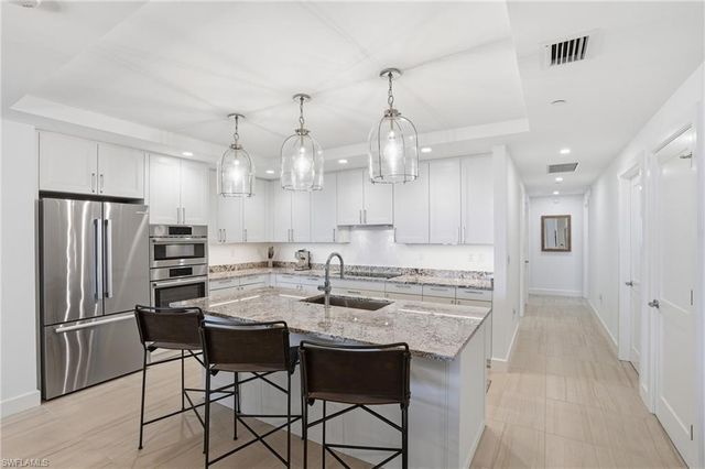 4142 Bay Beach LN 405, Fort Myers Beach, FL 33931