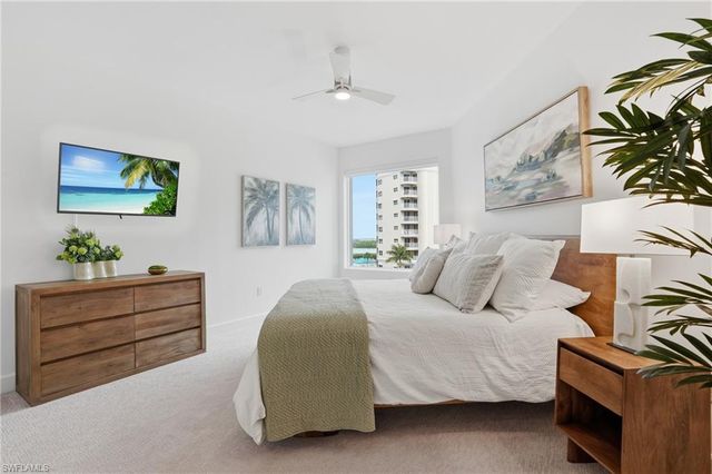 4142 Bay Beach LN 405, Fort Myers Beach, FL 33931