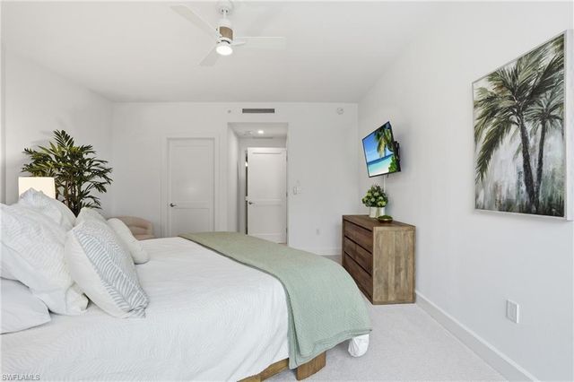 4142 Bay Beach LN 405, Fort Myers Beach, FL 33931