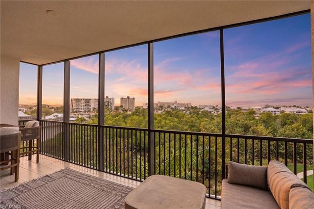 4142 Bay Beach LN 405, Fort Myers Beach, FL 33931