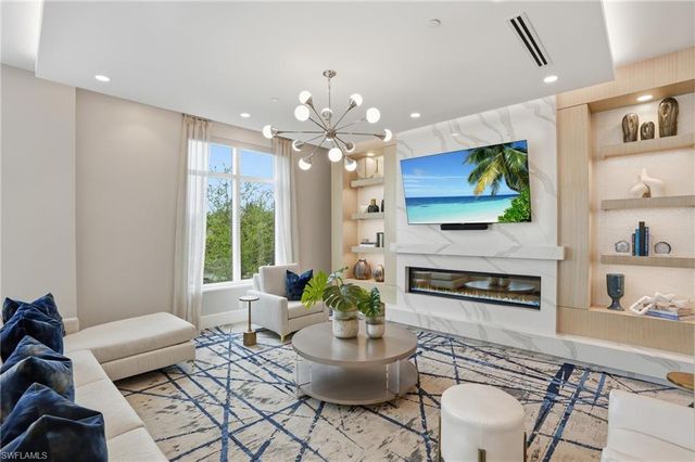 4142 Bay Beach LN 405, Fort Myers Beach, FL 33931