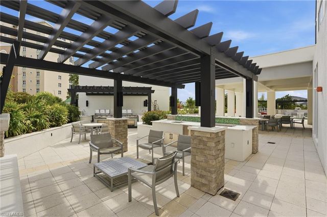 4142 Bay Beach LN 405, Fort Myers Beach, FL 33931