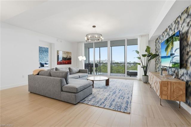 4142 Bay Beach LN 405, Fort Myers Beach, FL 33931